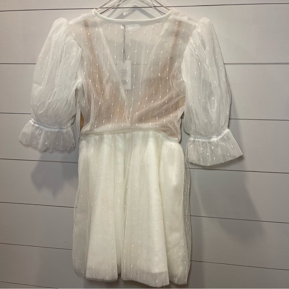 ShowPo AKshia Appliqué Pure White Mini Dress Womens Size 4 NWT - Picture 7 of 12